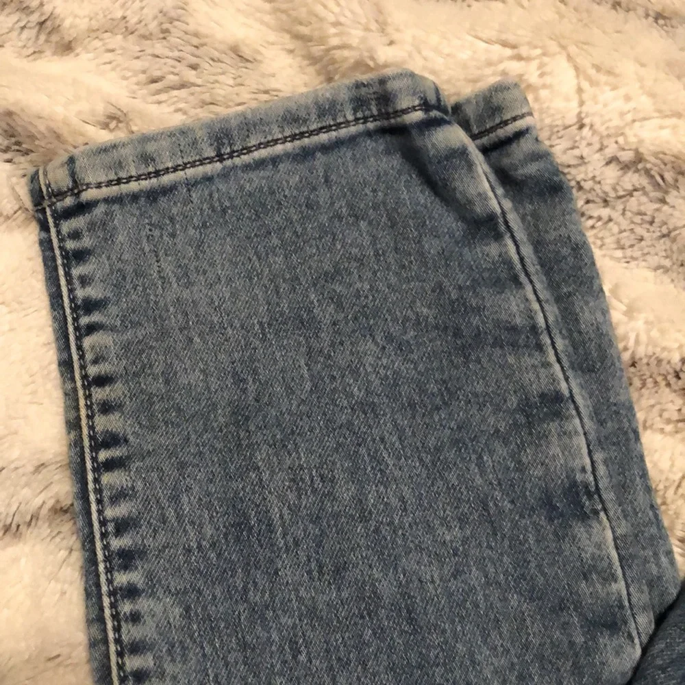 Boys GAP pull-on slim stretch jeans with a jogger feel, light blue, size L